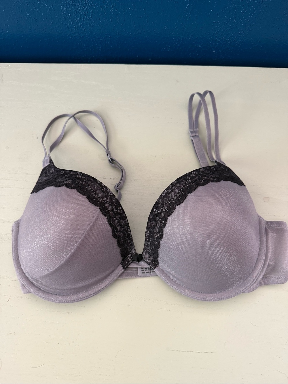 Retired Vassarette Push-Up Bra Size 38B Gray Black Lace EUC